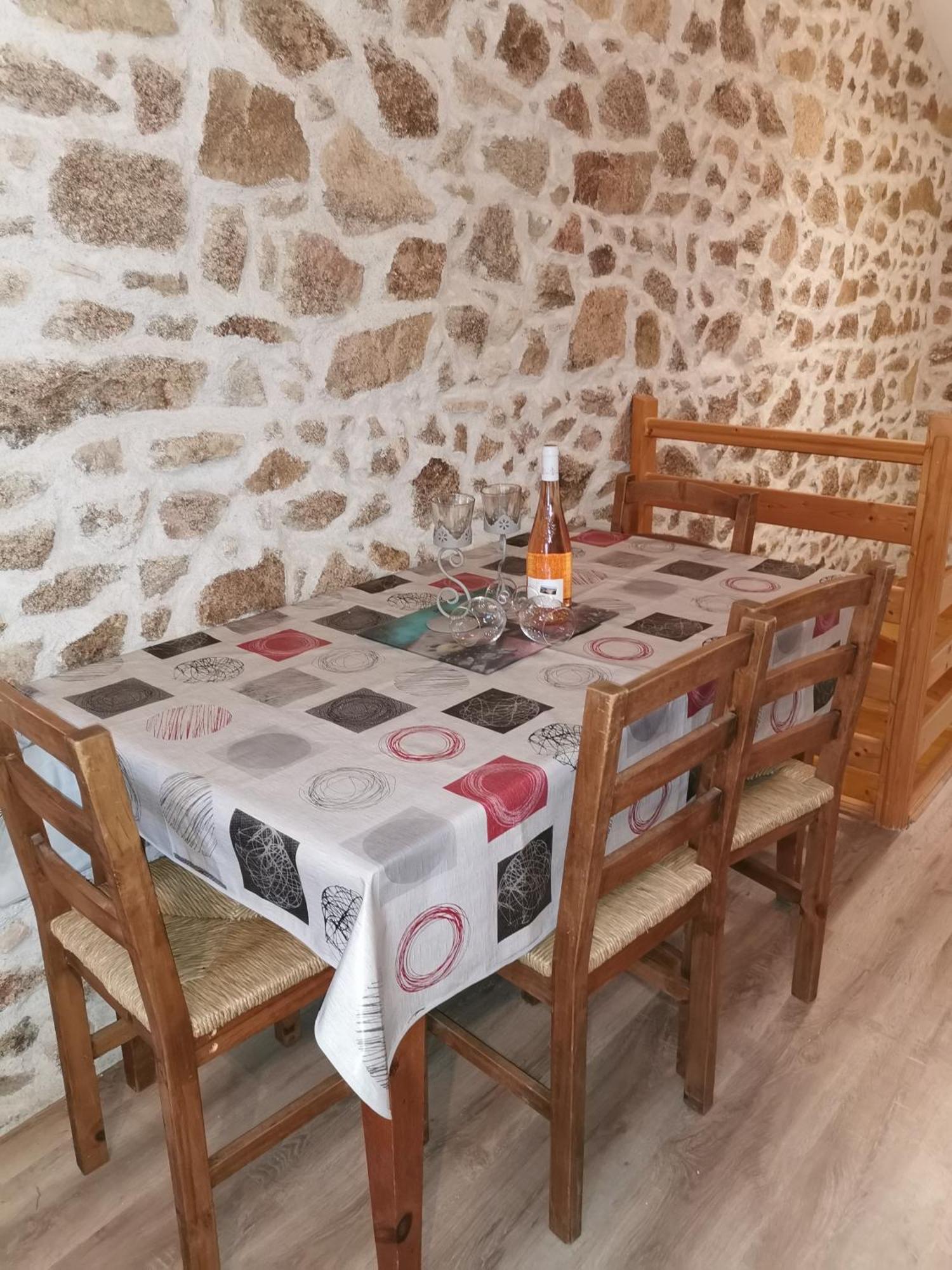 Tranquille Vienne Gites A Chirac Dept Charente Chirac (Charente) Exterior foto