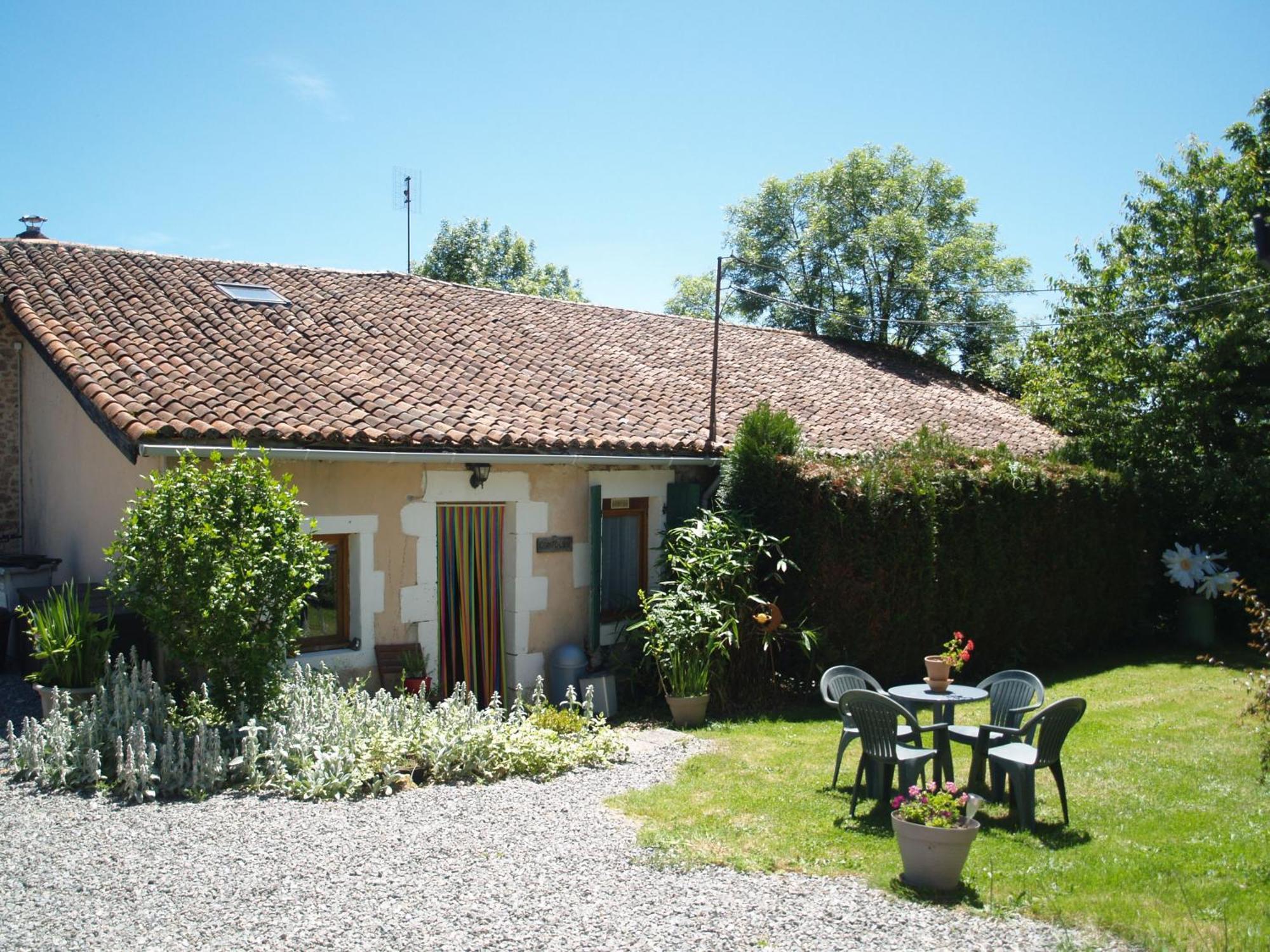 Tranquille Vienne Gites A Chirac Dept Charente Chirac (Charente) Exterior foto